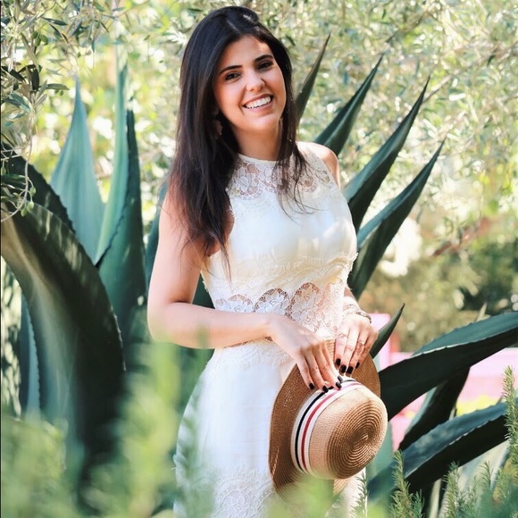 LAST1⭐️💕🌟💖Lovely Lace Mini Dress In Ivory 🌟💫 - Picture 8 of 8